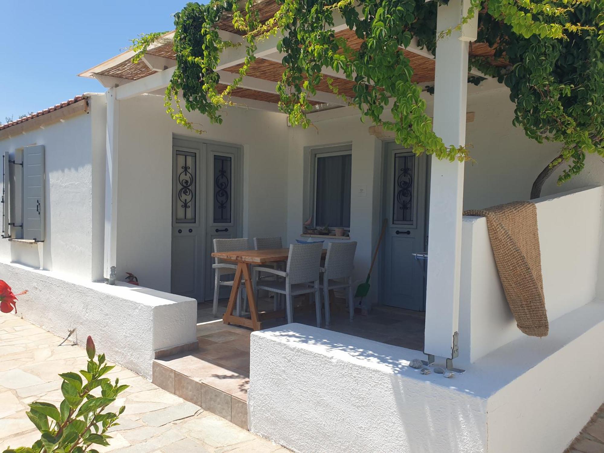 Apartmán Aeolus Pool Apts *