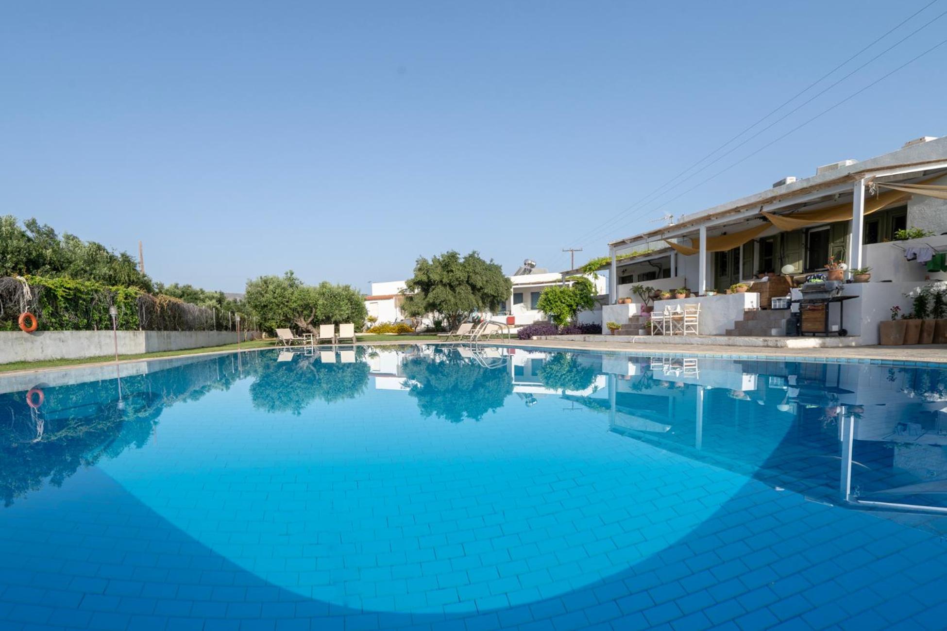Aeolus Pool Apts Apartment Palekastro